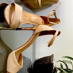 Aldo 7.5 High Heel